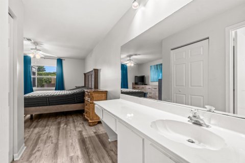 Condo in Delray Beach, Florida, 2 bedrooms  № 2251760 - photo 22