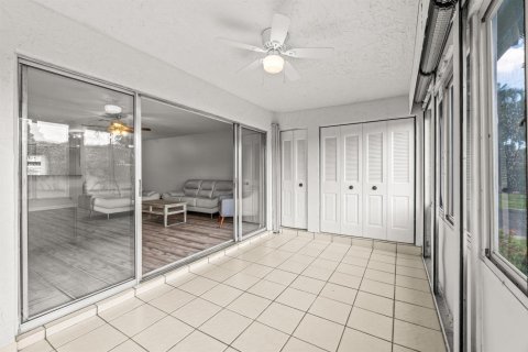 Condo in Delray Beach, Florida, 2 bedrooms  № 2251760 - photo 24