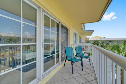 Copropriété à vendre à Fort Lauderdale, Floride: 2 chambres, 91.04 m2 № 2185473 - photo 17