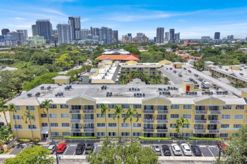 Copropriété à vendre à Fort Lauderdale, Floride: 2 chambres, 91.04 m2 № 2185473 - photo 27