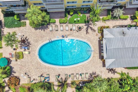 Copropriété à vendre à Fort Lauderdale, Floride: 2 chambres, 91.04 m2 № 2185473 - photo 21