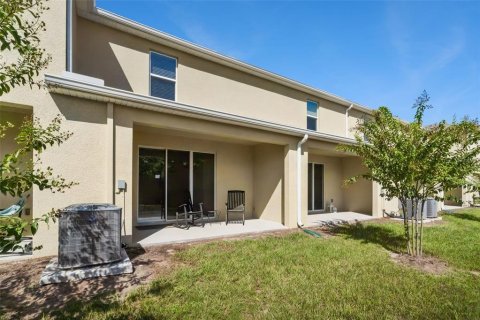 Townhouse in Howey-in-the-Hills, Florida 3 bedrooms, 155.43 sq.m. № 2378376 - photo 20