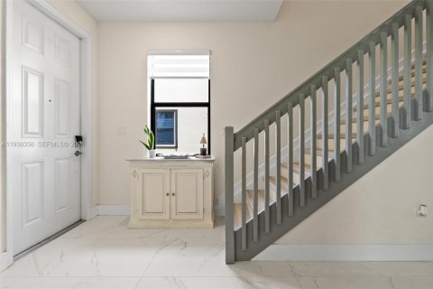 Купить виллу или дом в Хайалиа, Флорида 3 спальни, 123.75м2, № 1995989 - фото 5