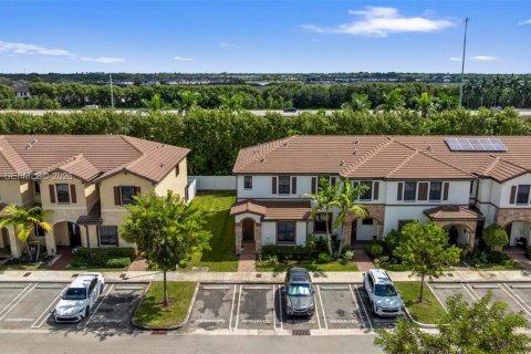 Купить виллу или дом в Хайалиа, Флорида 3 спальни, 123.75м2, № 1995989 - фото 3
