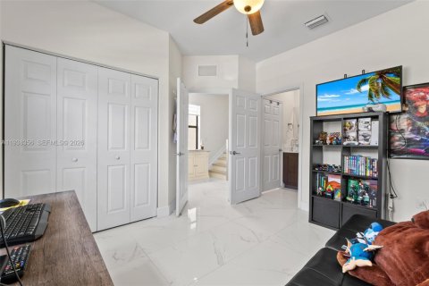 Купить виллу или дом в Хайалиа, Флорида 3 спальни, 123.75м2, № 1995989 - фото 7