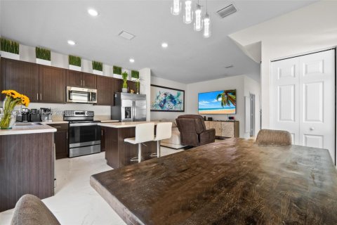 Купить виллу или дом в Хайалиа, Флорида 3 спальни, 123.75м2, № 1995989 - фото 15