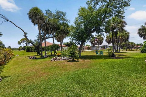 Villa ou maison à vendre à Rotonda, Floride: 3 chambres, 186.45 m2 № 2225311 - photo 18