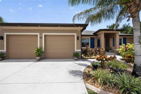Villa ou maison à vendre à Rotonda, Floride: 3 chambres, 186.45 m2 № 2225311 - photo 6