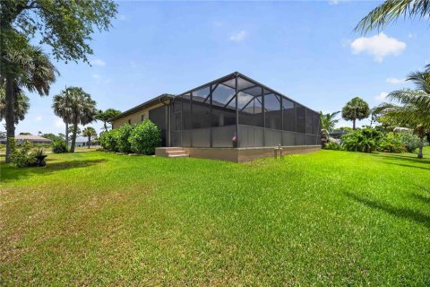 Villa ou maison à vendre à Rotonda, Floride: 3 chambres, 186.45 m2 № 2225311 - photo 17