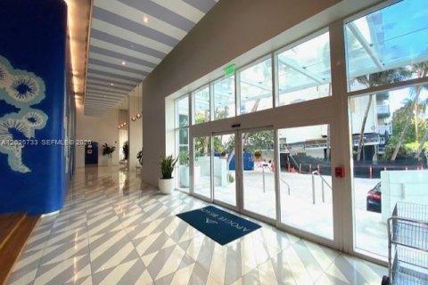 Condo in Hollywood, Florida, 3 bedrooms № 2181034 - photo 15