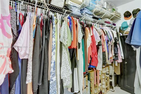 Купить виллу или дом в Хомстед, Флорида 4 спальни, 149.67м2, № 1991451 - фото 16