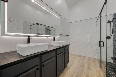 Casa en venta en Orlando, Florida, 4 dormitorios, 180.97 m2 № 1907705 - foto 26