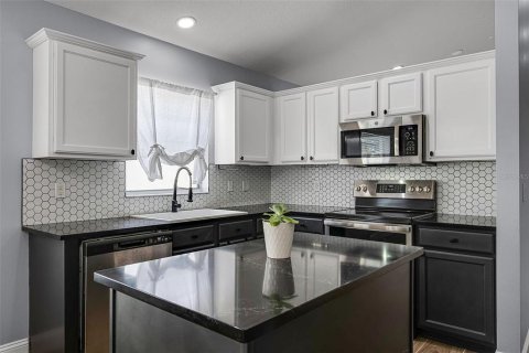 Casa en venta en Orlando, Florida, 4 dormitorios, 180.97 m2 № 1907705 - foto 18