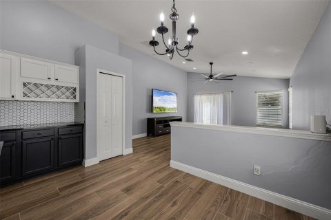 Casa en venta en Orlando, Florida, 4 dormitorios, 180.97 m2 № 1907705 - foto 17