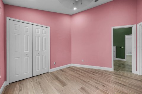 Casa en venta en Orlando, Florida, 4 dormitorios, 180.97 m2 № 1907705 - foto 29