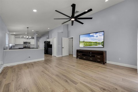 Casa en venta en Orlando, Florida, 4 dormitorios, 180.97 m2 № 1907705 - foto 21