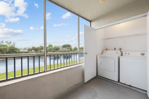 Copropriété à louer à Oakland Park, Floride: 2 chambres, 92.16 m2 № 2147222 - photo 22