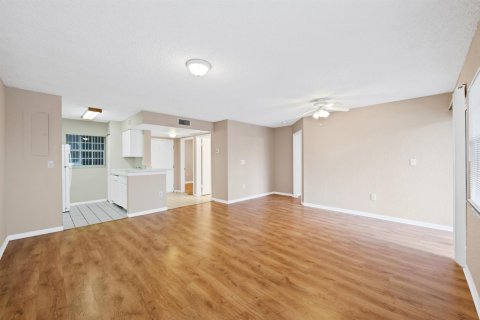 Copropriété à louer à Oakland Park, Floride: 2 chambres, 92.16 m2 № 2147222 - photo 6