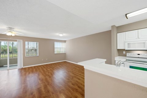 Copropriété à louer à Oakland Park, Floride: 2 chambres, 92.16 m2 № 2147222 - photo 5