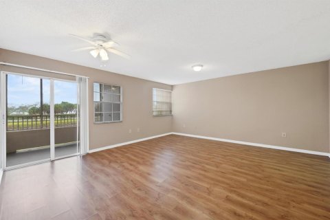 Copropriété à louer à Oakland Park, Floride: 2 chambres, 92.16 m2 № 2147222 - photo 7