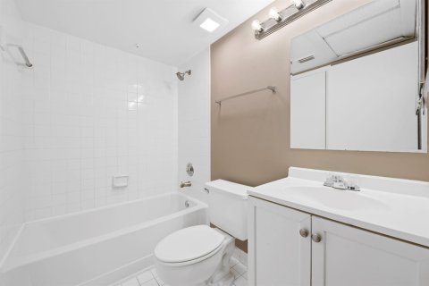 Copropriété à louer à Oakland Park, Floride: 2 chambres, 92.16 m2 № 2147222 - photo 15