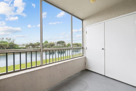 Copropriété à louer à Oakland Park, Floride: 2 chambres, 92.16 m2 № 2147222 - photo 21