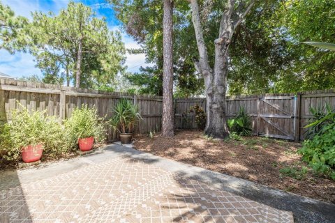 Townhouse in Largo, Florida 3 bedrooms, 154.22 sq.m. № 1873898 - photo 15