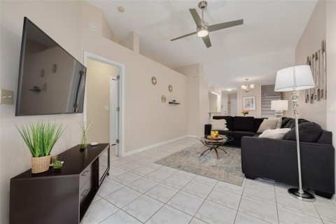 Townhouse in Largo, Florida 3 bedrooms, 154.22 sq.m. № 1873898 - photo 5
