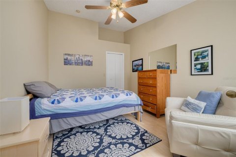 Townhouse in Largo, Florida 3 bedrooms, 154.22 sq.m. № 1873898 - photo 23