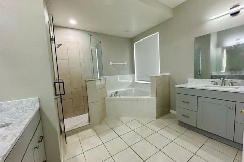 Casa en alquiler en Haines City, Florida, 5 dormitorios, 236.16 m2 № 1912244 - foto 15