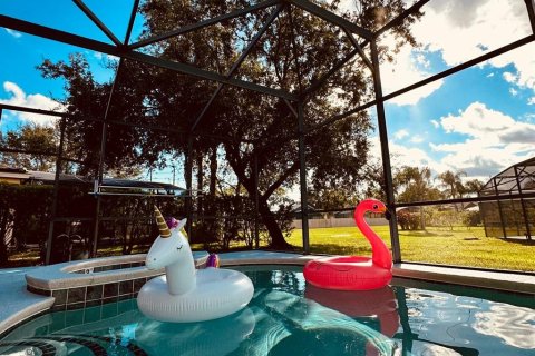 Casa en alquiler en Haines City, Florida, 5 dormitorios, 236.16 m2 № 1912244 - foto 22