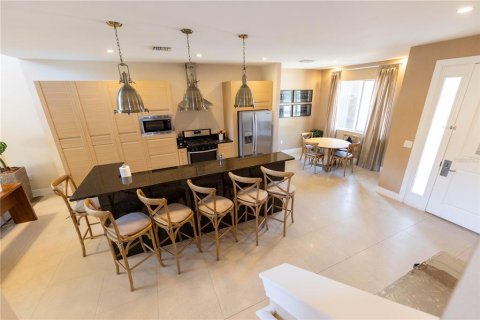 Townhouse in Kissimmee, Florida 4 bedrooms, 222.59 sq.m. № 1810315 - photo 9