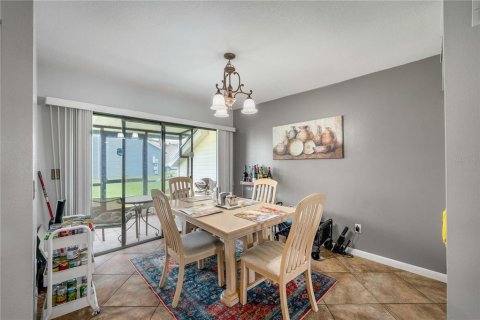 Touwnhouse à vendre à Tampa, Floride: 3 chambres, 122.07 m2 № 1899099 - photo 12