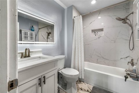 Touwnhouse à vendre à Tampa, Floride: 3 chambres, 122.07 m2 № 1899099 - photo 8