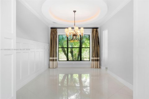 Снять в аренду виллу или дом в Делрей-Бич, Флорида 5 спален, 484.58м2, № 1947480 - фото 16