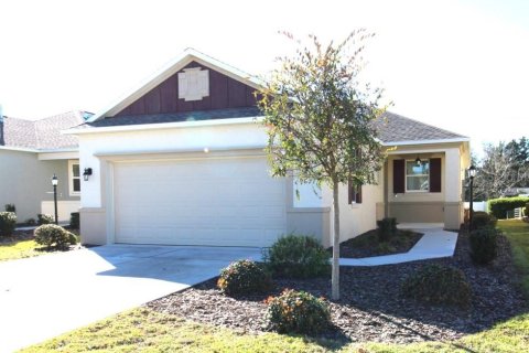 House in Ocala, Florida 2 bedrooms, 136.47 sq.m. № 1537107 - photo 1