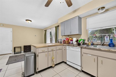 Villa ou maison à vendre à Lutz, Floride: 3 chambres, 109.25 m2 № 2304398 - photo 13