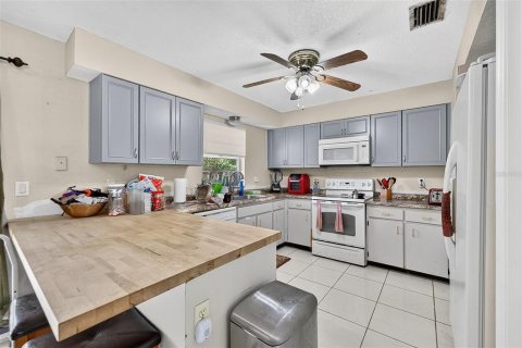 Villa ou maison à vendre à Lutz, Floride: 3 chambres, 109.25 m2 № 2304398 - photo 10