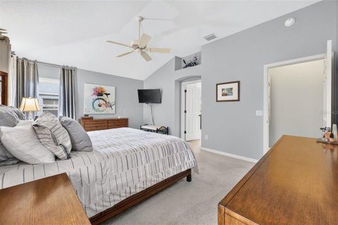 House in The Villages, Florida 3 bedrooms, 192.21 sq.m. № 2410462 - photo 28