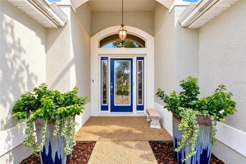 House in The Villages, Florida 3 bedrooms, 192.21 sq.m. № 2410462 - photo 8