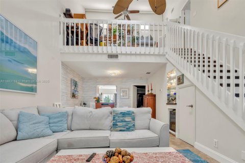 Touwnhouse à vendre à Deerfield Beach, Floride: 3 chambres, 132.57 m2 № 1929999 - photo 2