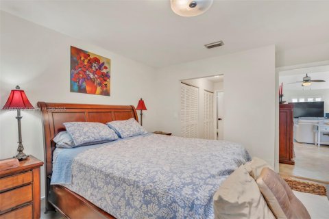Touwnhouse à vendre à Deerfield Beach, Floride: 3 chambres, 132.57 m2 № 1929999 - photo 14