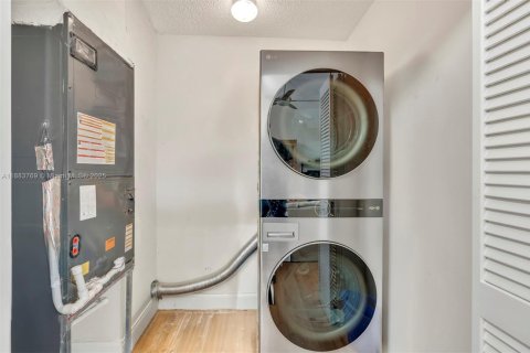 Touwnhouse à vendre à Deerfield Beach, Floride: 3 chambres, 132.57 m2 № 1929999 - photo 23