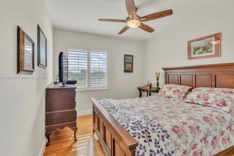 Touwnhouse à vendre à Deerfield Beach, Floride: 3 chambres, 132.57 m2 № 1929999 - photo 29