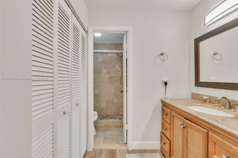 Touwnhouse à vendre à Deerfield Beach, Floride: 3 chambres, 132.57 m2 № 1929999 - photo 16