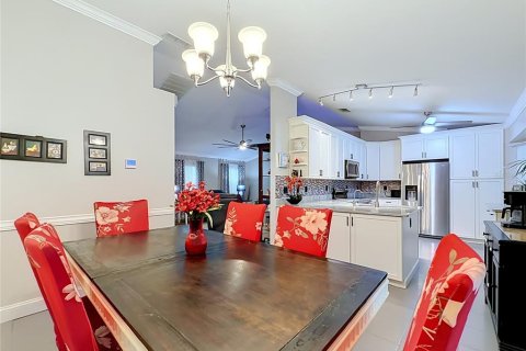 Villa ou maison à vendre à Ocala, Floride: 4 chambres, 168.8 m2 № 2234754 - photo 11