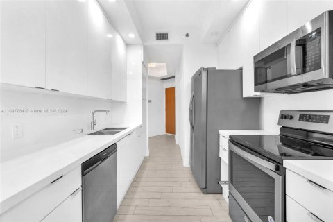 Copropriété à vendre à Aventura, Floride: 2 chambres, 124.49 m2 № 1811119 - photo 8