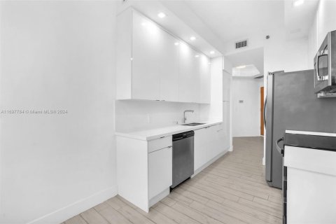 Copropriété à vendre à Aventura, Floride: 2 chambres, 124.49 m2 № 1811119 - photo 9