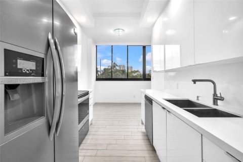 Copropriété à vendre à Aventura, Floride: 2 chambres, 124.49 m2 № 1811119 - photo 10
