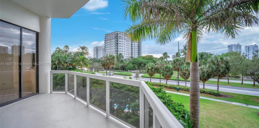 Condo à Aventura, Floride, 2 chambres  № 1811119